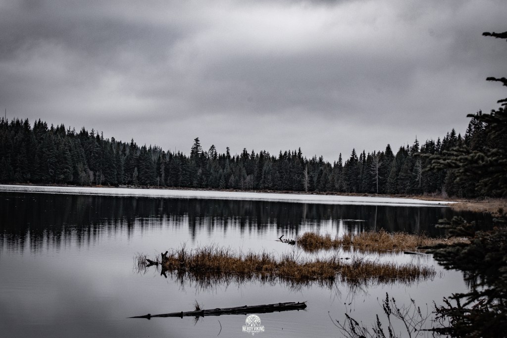 Cold Reflections at Trillium&nbsp;Lake